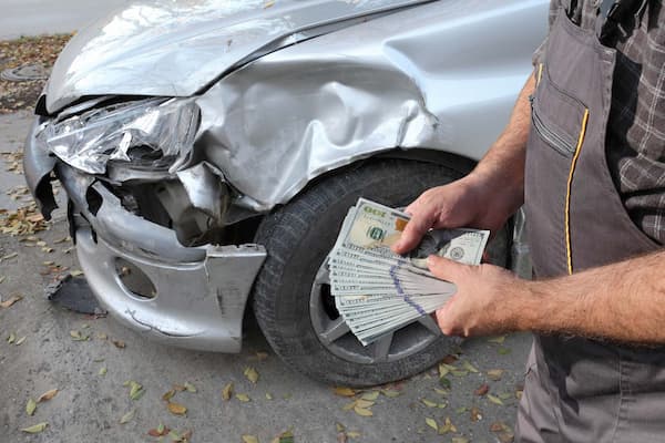 Selling Junk Car To A Mechanic