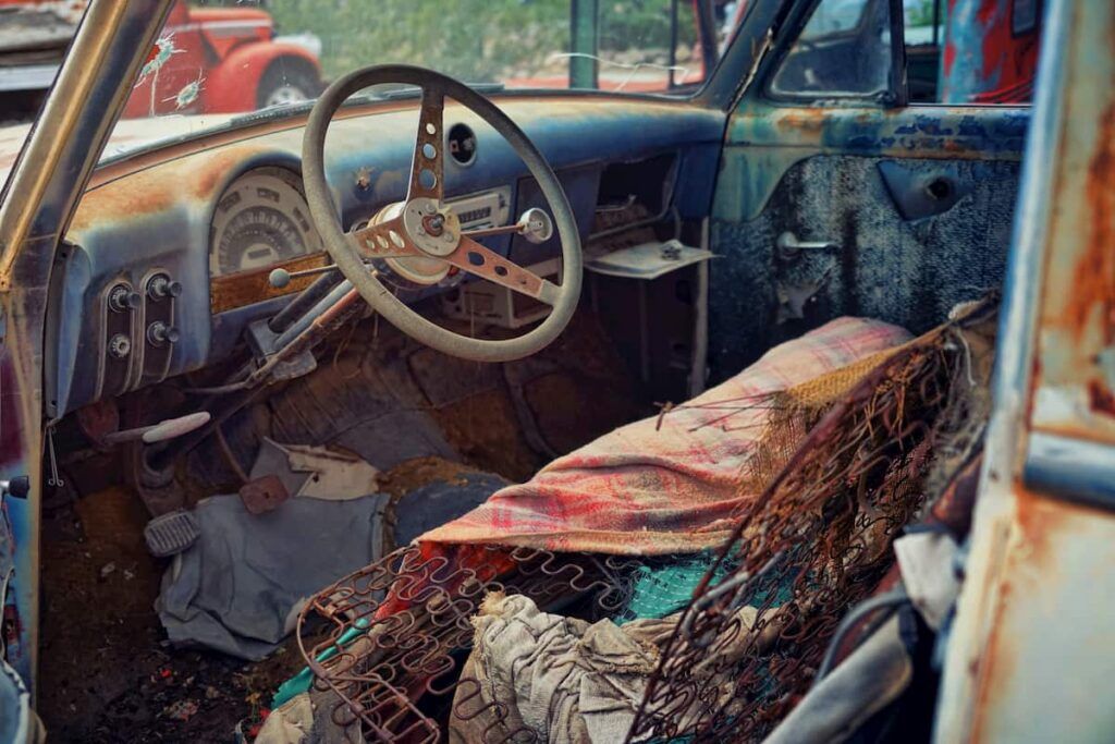 who will buy my junk car